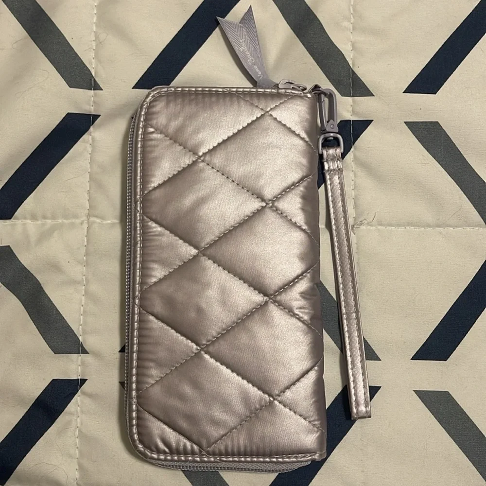 Vera Bradley Large wallet 🌟 - Picture 3 of 4